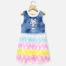 Load image into Gallery viewer, White Chevron Printed Pleated Dress