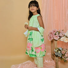 Load image into Gallery viewer, Green Floral Printed Top With Pant & Dupatta