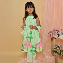 Load image into Gallery viewer, Green Floral Printed Top With Pant & Dupatta