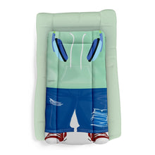 Load image into Gallery viewer, Urban Baby Organic Carry Nest