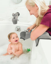Load image into Gallery viewer, Moby Waterfall Bath Rinser