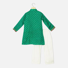 Load image into Gallery viewer, Green Bandhani Kurta Pyjama