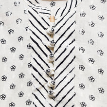 Load image into Gallery viewer, Off White Floral Printed Kurta And Payjama