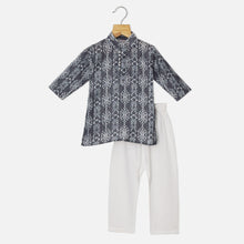 Load image into Gallery viewer, Thread With Sequins Embroidered Kurta With White Pajama