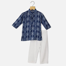 Load image into Gallery viewer, Thread With Sequins Embroidered Kurta With White Pajama