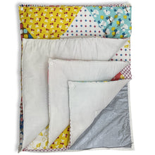Load image into Gallery viewer, Multi print Pack Of 3 Quilted Cotton Sheets + 1 Plastic Sheet