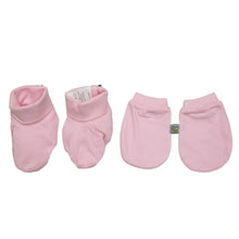 Load image into Gallery viewer, Pink Mitten And Booties
