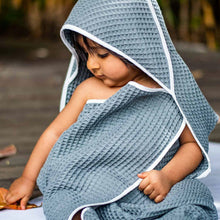 Load image into Gallery viewer, Organic Grey Waffle Hooded Towel Set