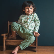 Load image into Gallery viewer, Organic Fish Print Kurta And Mint Pants