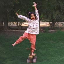 Load image into Gallery viewer, Organic Koi Peach Print Kurta With Pant