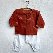 Load image into Gallery viewer, Organic Madder Kurta And White Pants