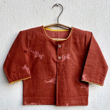 Load image into Gallery viewer, Organic Madder Kurta And White Pants