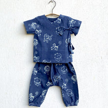 Load image into Gallery viewer, Organic Zoo Print Indigo Angarakha Top And Pants