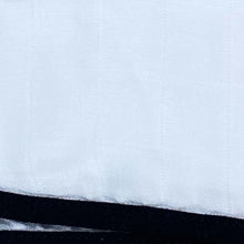 Load image into Gallery viewer, Giraffe & Classic White Design Muslin Swaddle Wrap- Pack Of 2