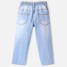 Load image into Gallery viewer, Blue Washed Straight Fit Denim Jeans With Mini Pouch

