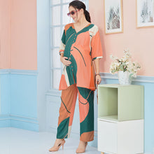 Load image into Gallery viewer, Green Abstract Printed Nursing Maternity Co-Ord Set
