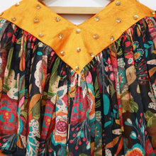 Load image into Gallery viewer, Tropical Cape Top With Orange Palazzo
