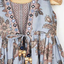 Load image into Gallery viewer, Grey Floral Shrug With Inner &amp; Flared Palazzo
