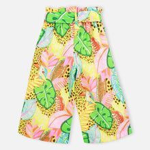 Load image into Gallery viewer, Green Tropical Printed Palazzo Pants
