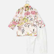 Load image into Gallery viewer, Pink Velvet Floral Kurta With White Pajama
