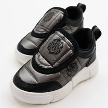 Load image into Gallery viewer, Black &amp; Grey Comfort Classic Sneakers
