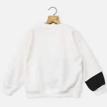 Load image into Gallery viewer, White Front Pocket Full Sleeves Sweatshirt
