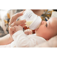 Load image into Gallery viewer, Avent Natural Response Bottle Teat (0months+)
