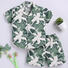 Load image into Gallery viewer, Green &amp; Blue Tropical Printed Half Sleeves Cotton Co-Ord Set
