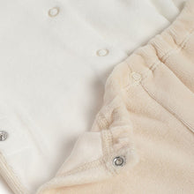 Load image into Gallery viewer, Cream Full Sleeves Footsie
