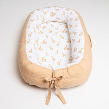 Load image into Gallery viewer, Peach Giraffe Printed Cozy Nest
