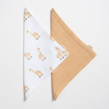 Load image into Gallery viewer, White Giraffe Printed Muslin Washcloth Pack Of 2
