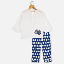 Load image into Gallery viewer, White Pocket Embroidered Cotton Kurta With Pajama Night Suit
