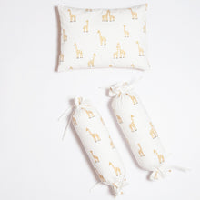 Load image into Gallery viewer, Yellow Giraffe Printed 4 Piece Silk Cotton Bedding Set
