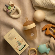 Load image into Gallery viewer, Laad Pyaar Baby Feeding Bottle - 150ml
