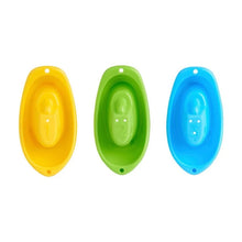 Load image into Gallery viewer, Bath Time Floating Boats- Pack Of 3 (Color May Vary)
