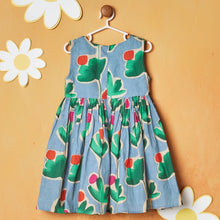Load image into Gallery viewer, Blue Floral Printed Sleeveless Dress
