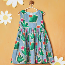 Load image into Gallery viewer, Blue Floral Printed Sleeveless Dress
