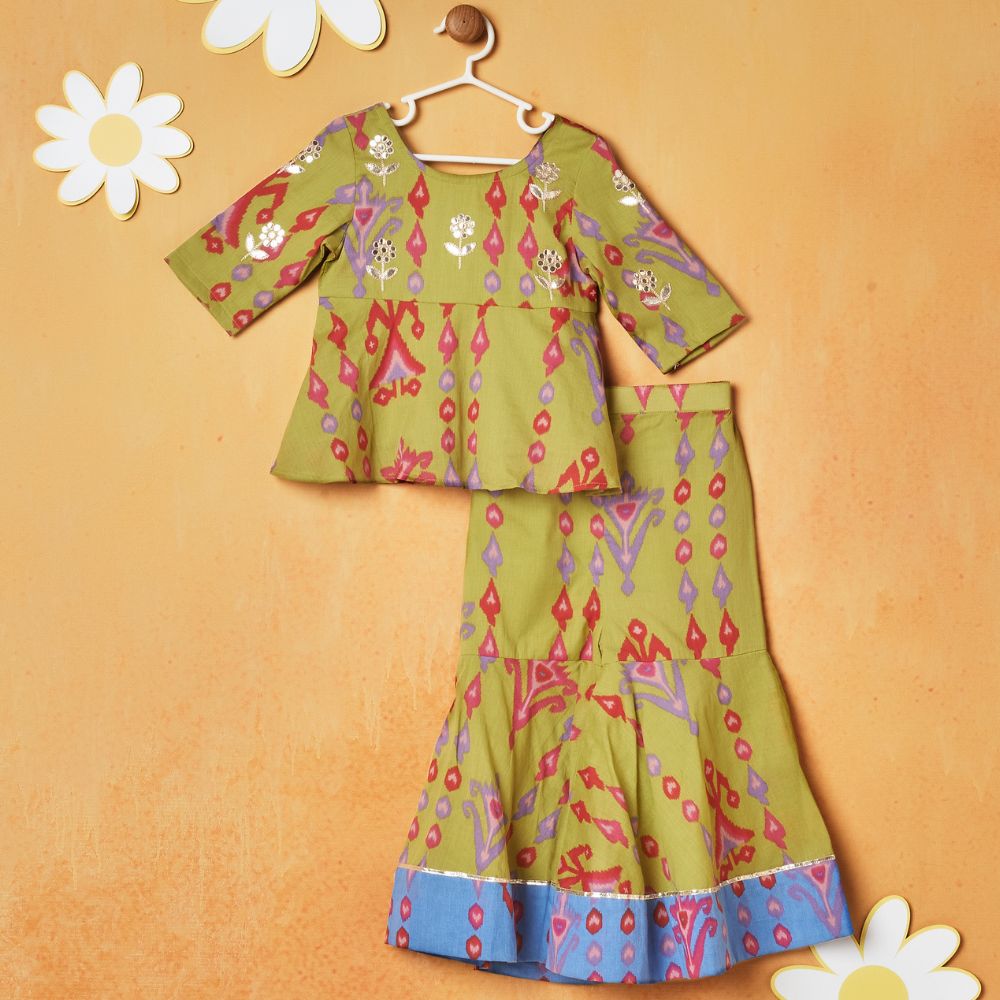 Green Gotta Flower Peplum Set