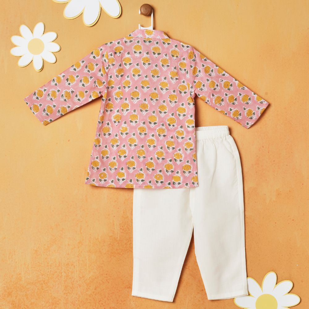 Pink Floral Printed Kurta With Pajama
