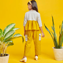 Load image into Gallery viewer, Yellow Heart Embroidered Top With Cargo Pants Co-ord Set

