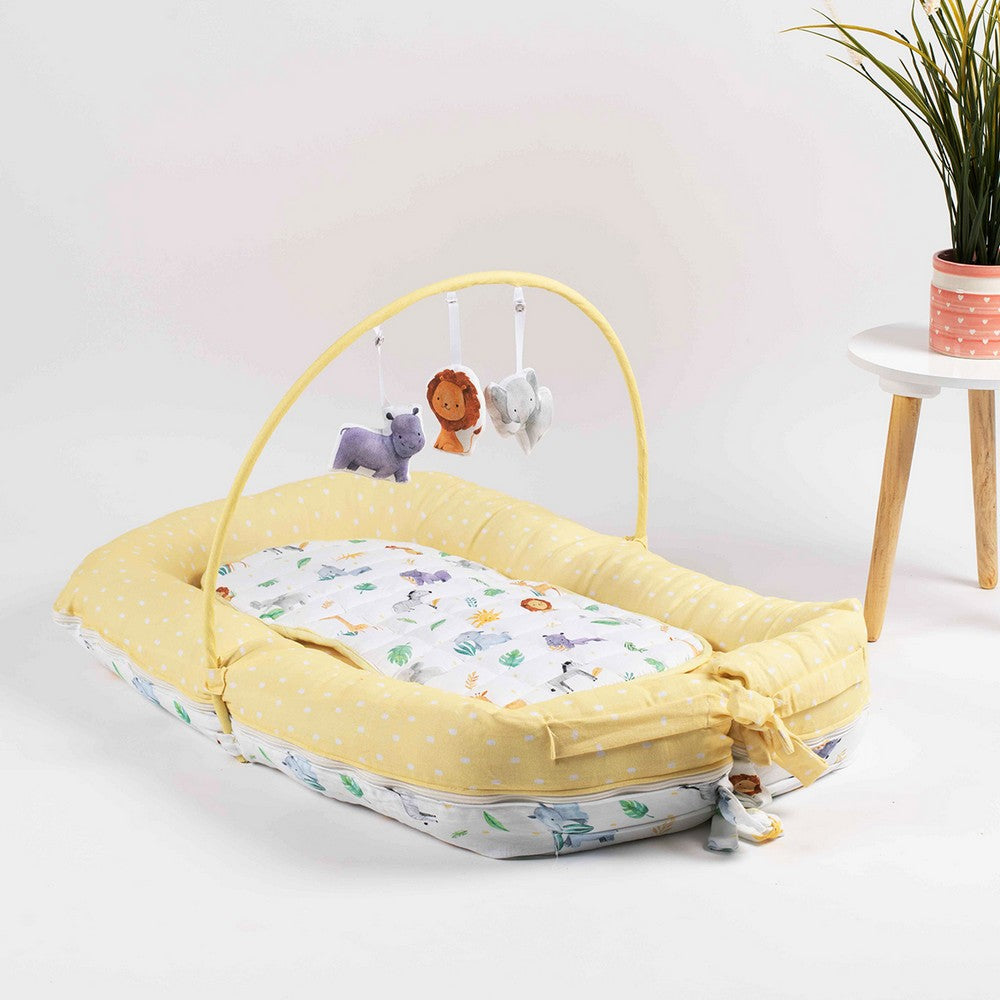 Yellow Into The Wild Reversible Baby Nest