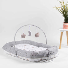 Load image into Gallery viewer, Grey Starry Nights Organic Size Adjustable Baby Nest
