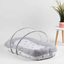 Load image into Gallery viewer, Grey Starry Nights Organic Size Adjustable Baby Nest
