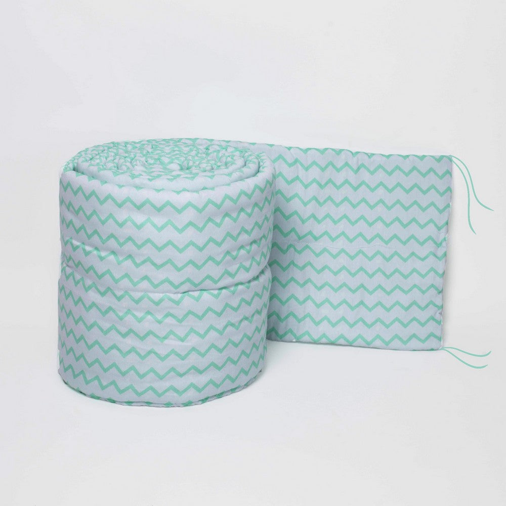 Green Zig Zag Organic Cotton Cot Bumper