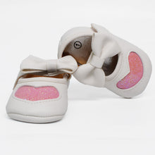 Load image into Gallery viewer, White &amp; Pink Glitter Heart With Bow Velcro Closure Bellies
