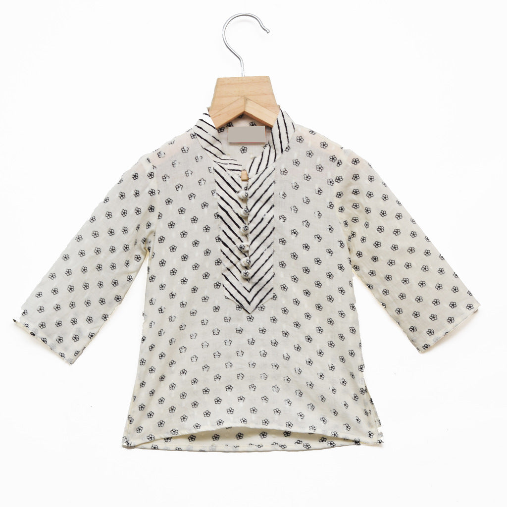 Off White Floral Printed Kurta And Payjama