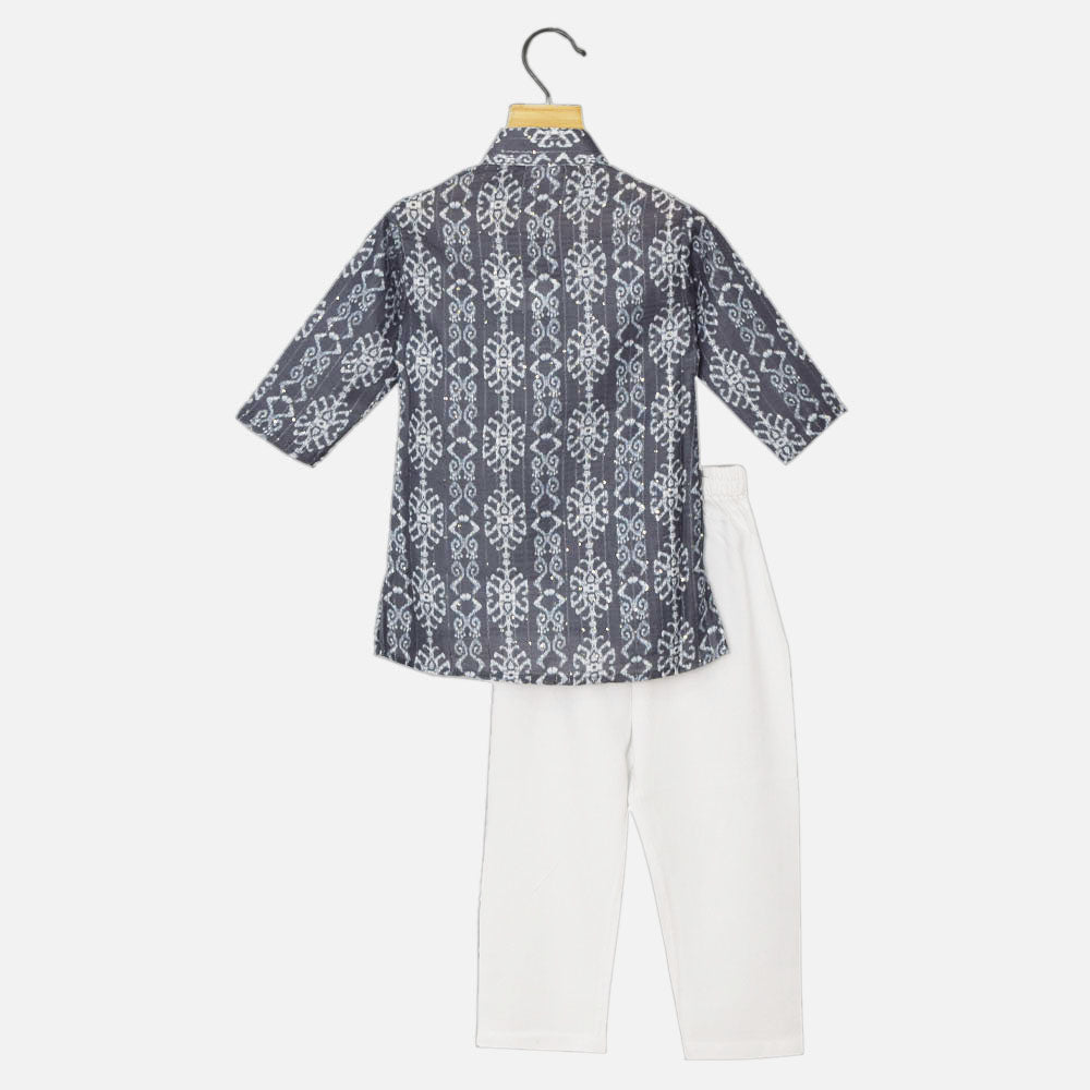 Thread With Sequins Embroidered Kurta With White Pajama