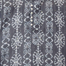 Load image into Gallery viewer, Thread With Sequins Embroidered Kurta With White Pajama
