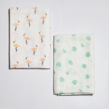 Load image into Gallery viewer, White Tropical Flamingo Printed Muslin Swaddle Pack Of 2
