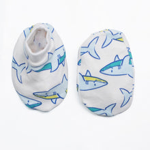 Load image into Gallery viewer, White &amp; Blue Shark Cap Booties &amp; Mittens Set
